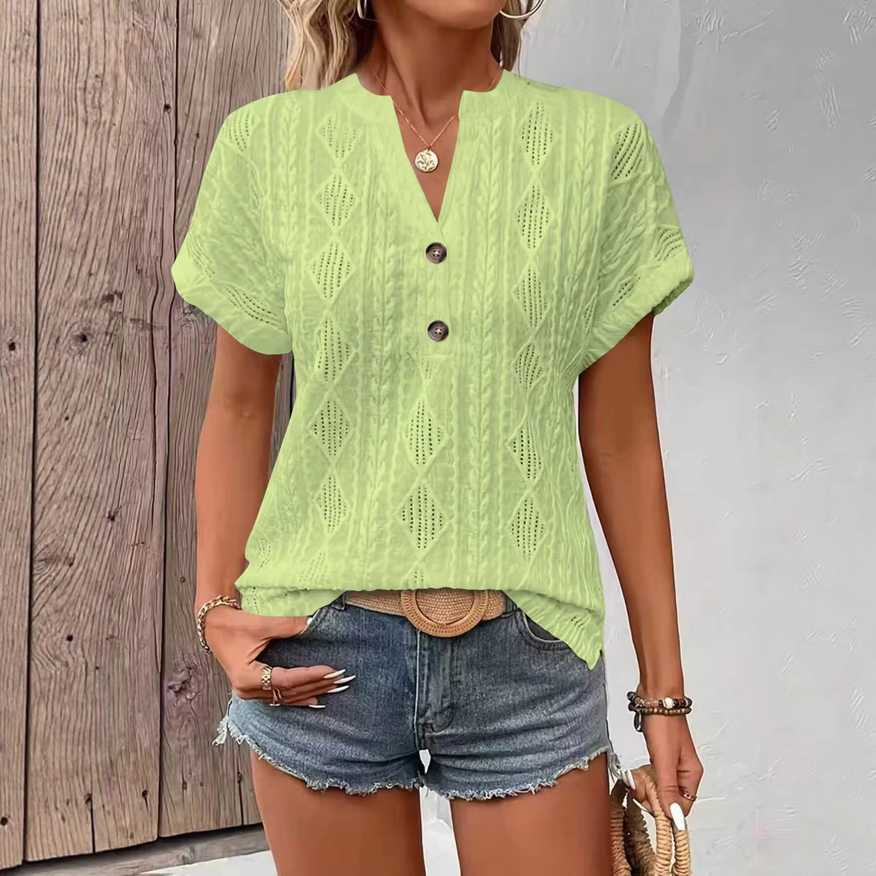 camiseta feminina decote V casual
