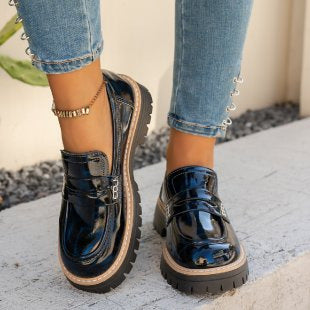 Novos Sapatos Femininos Vintage de Outono em Couro Verniz com Fivela e Estampa de Onça