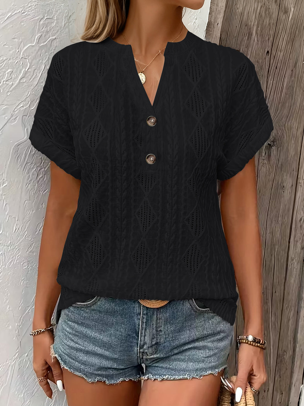 camiseta feminina decote V casual