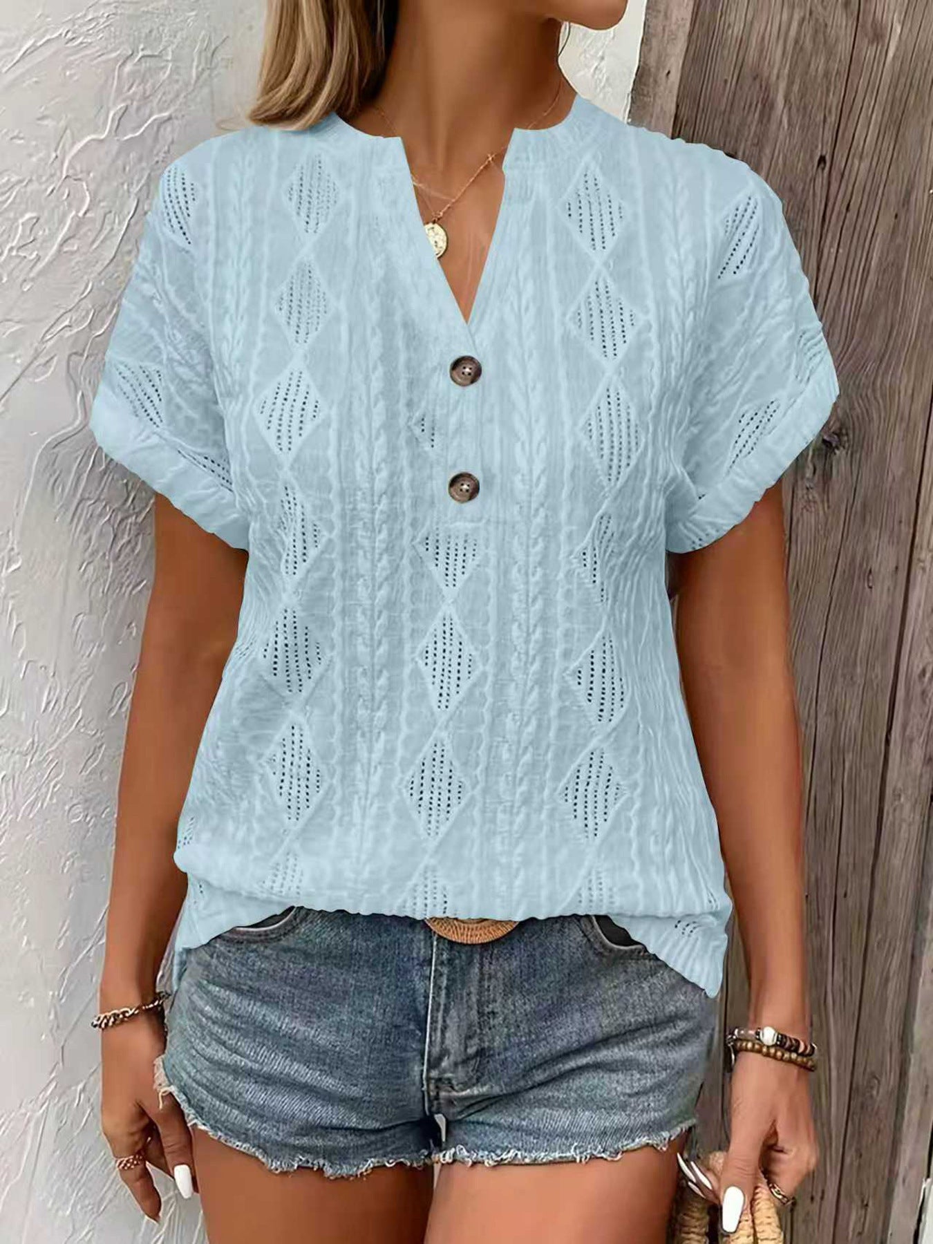 camiseta feminina decote V casual