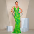 Vestido de Festa com Decote V, Alças, Paetês e Saia Sereia