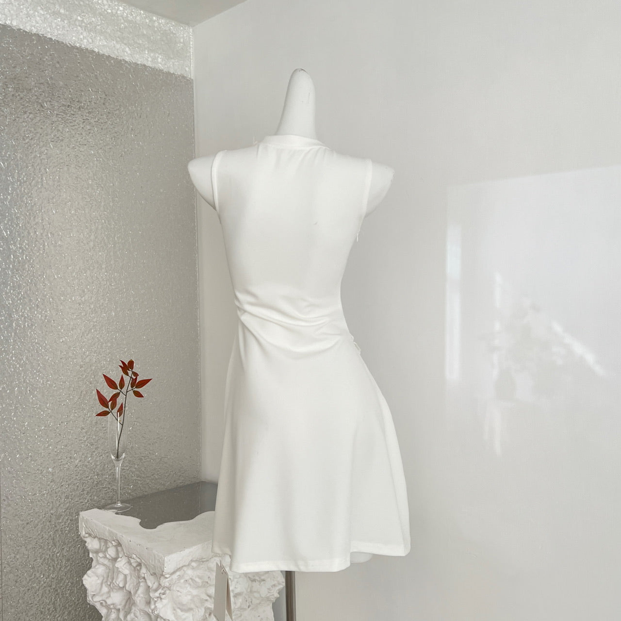 Vestido Saia Sem Manga em