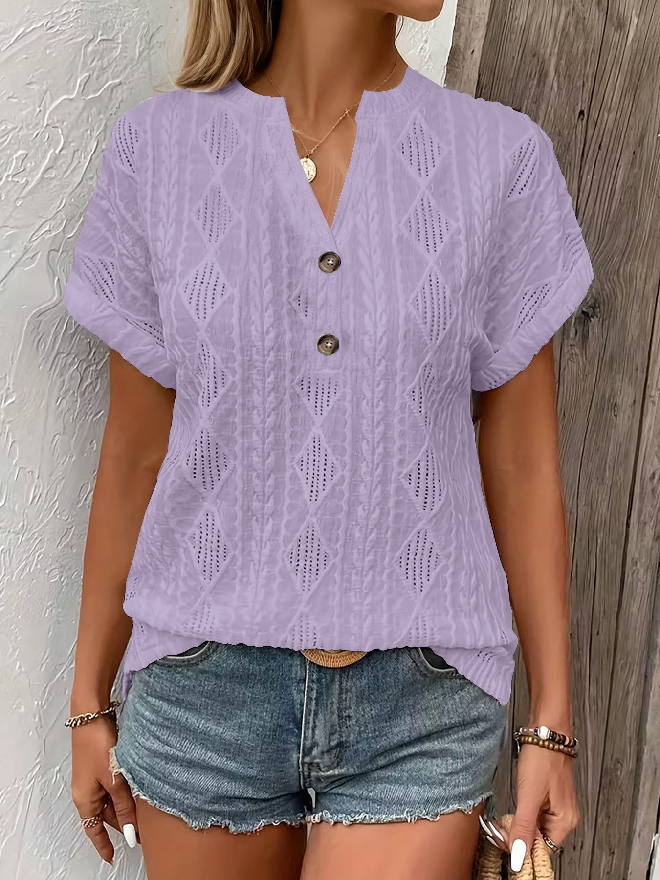 camiseta feminina decote V casual