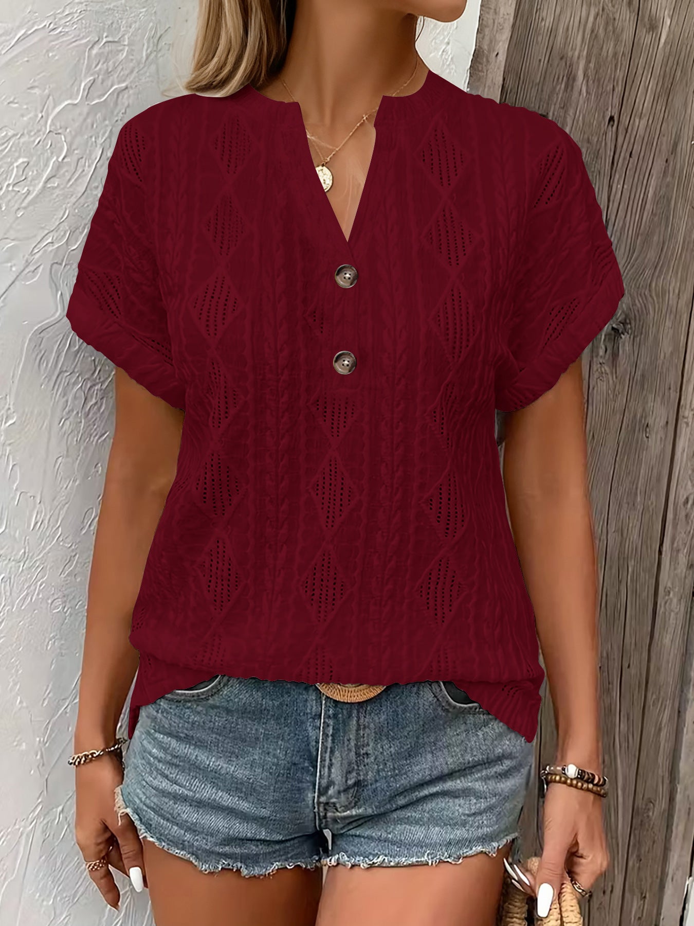 camiseta feminina decote V casual