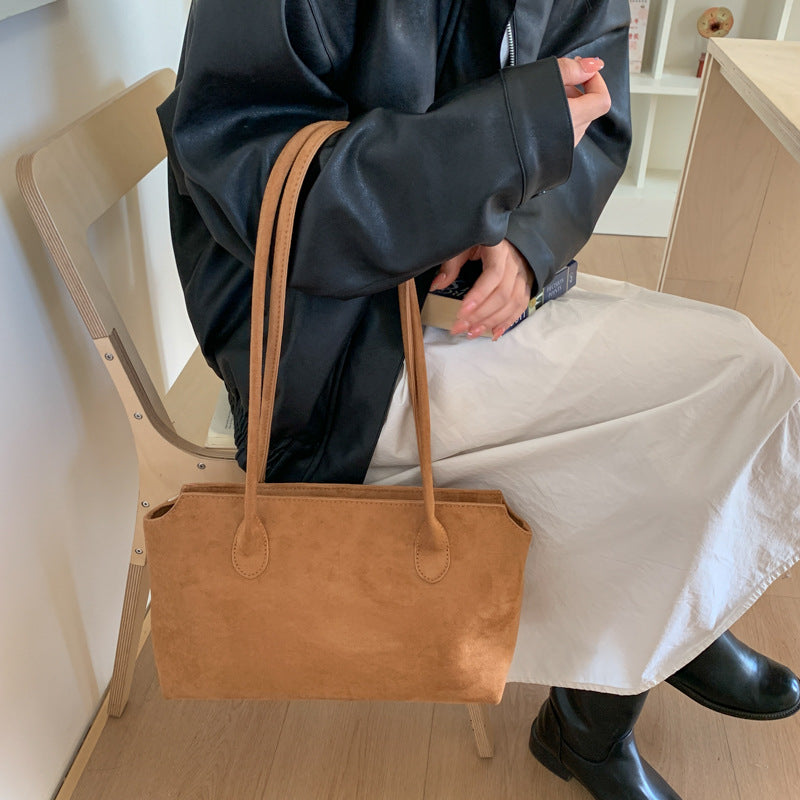 Bolsa Tote Feminina Fashion em Camurça Retrô, Simples e de Grande Capacidade