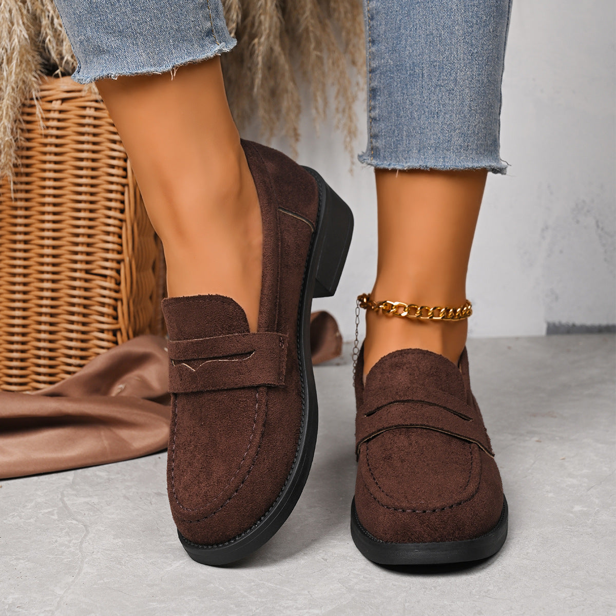 Sapatos Baixos Femininos em Camurça Vintage, Estilo Britânico