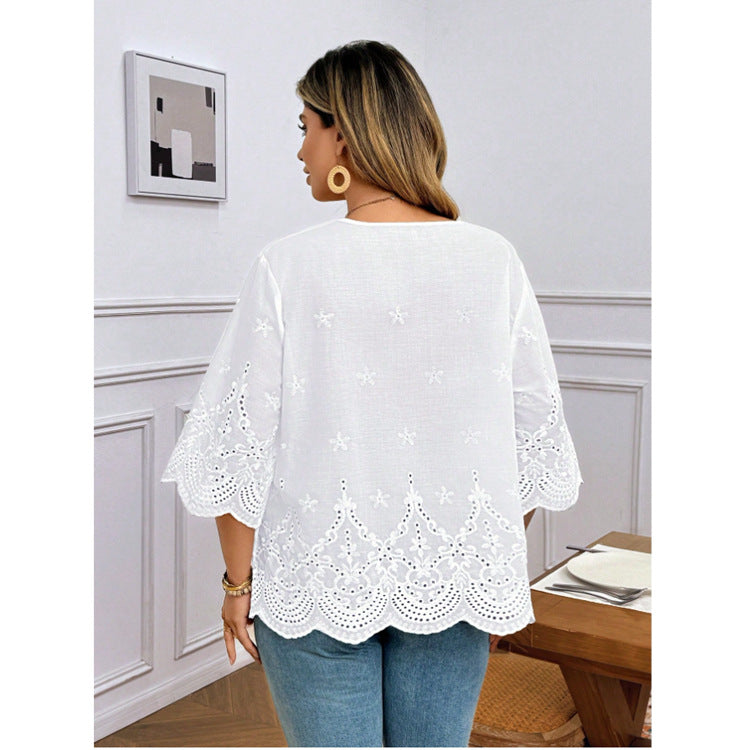 Blusa de Chiffon Elegante para o Trabalho com Manga Sino e Renda Bordada