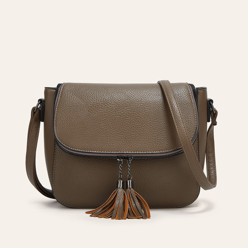 Bolsa Feminina Estilo Europeu e Americano, Fashion, Tipo Saddle com Tampa e Tassel