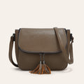 Bolsa Feminina Estilo Europeu e Americano, Fashion, Tipo Saddle com Tampa e Tassel