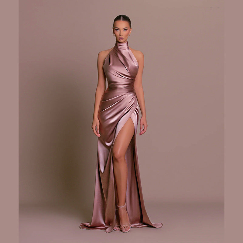 Vestido Longo Elegante com Gola Alta
