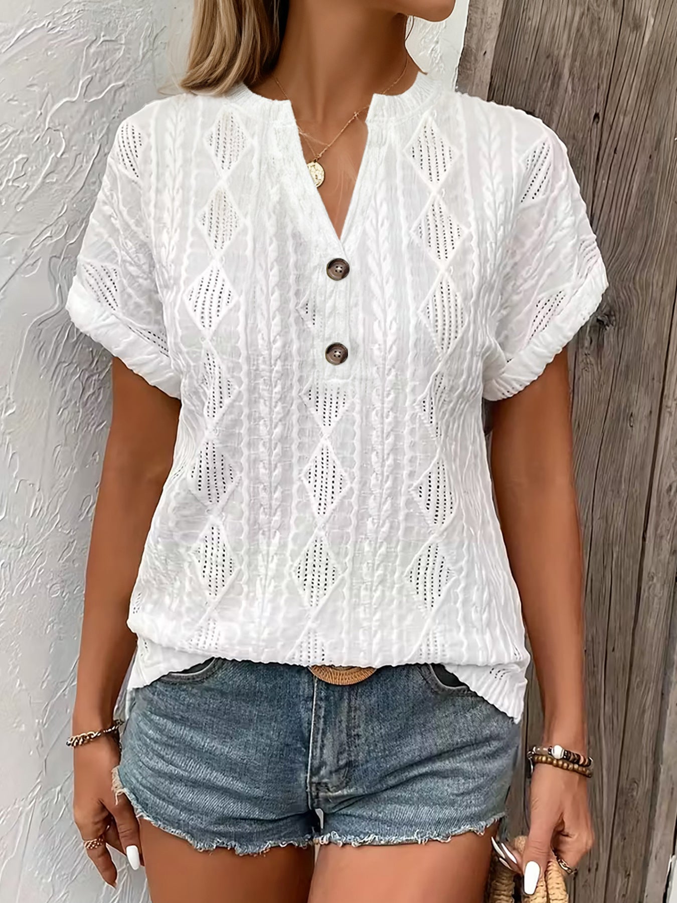 camiseta feminina decote V casual