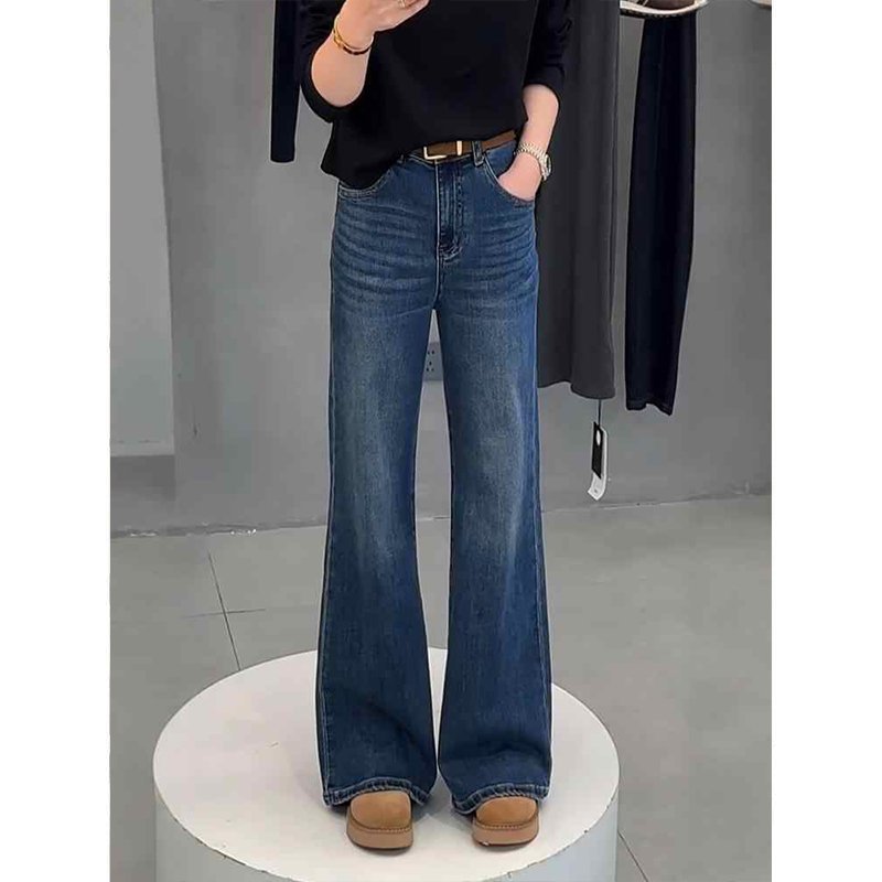 Jeans Feminino Preto, Casual e Flare