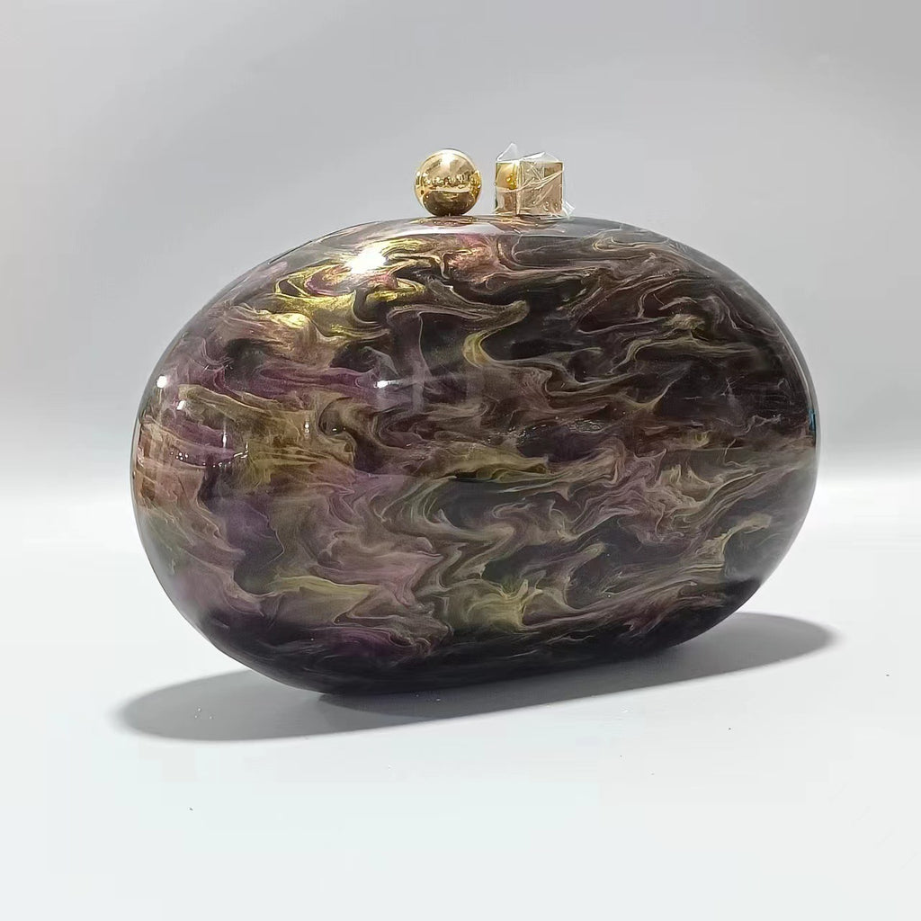 Bolsa Feminina Oval Fashion com Acabamento Perolado, de Ombro